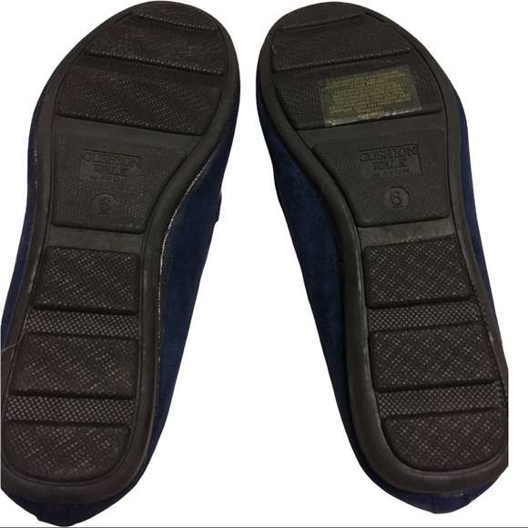 C. Wonder Women's Navy Loafers with Bow - Picture 5 of 7